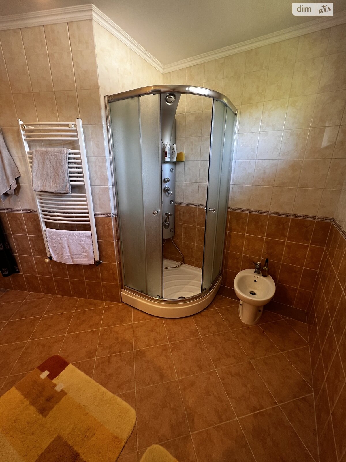 двухэтажный дом с отоплением, 480 кв. м, кирпич. Продажа в Ужгороде район Великий Галагов фото 1 двухэтажный дом с отоплением, 480 кв. м, кирпич. Продажа в Ужгороде район Великий Галагов фото 1