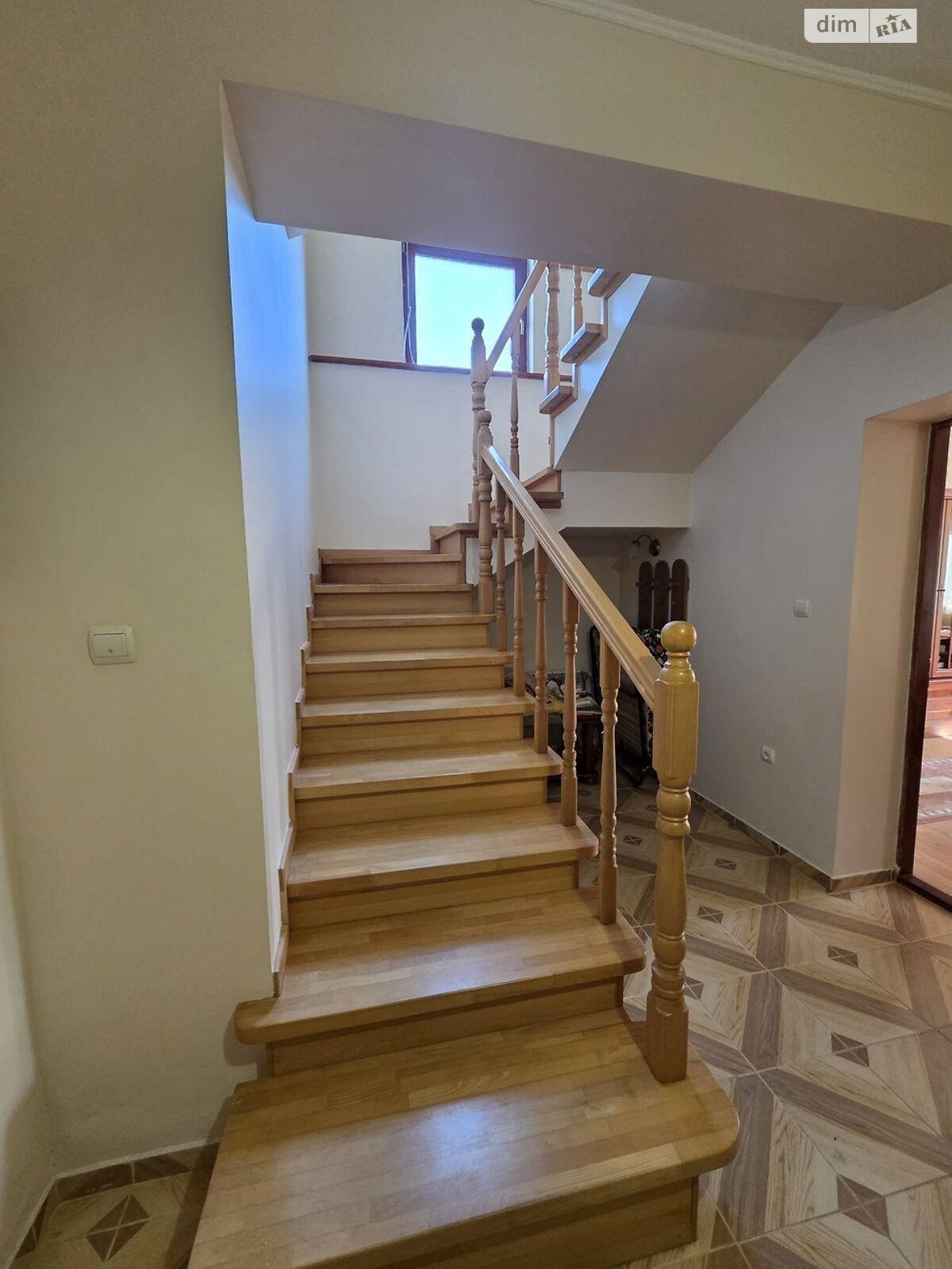 двоповерховий будинок, 110.9 кв. м, кирпич. Продаж в Ужгороді, район Великий Галагов фото 1