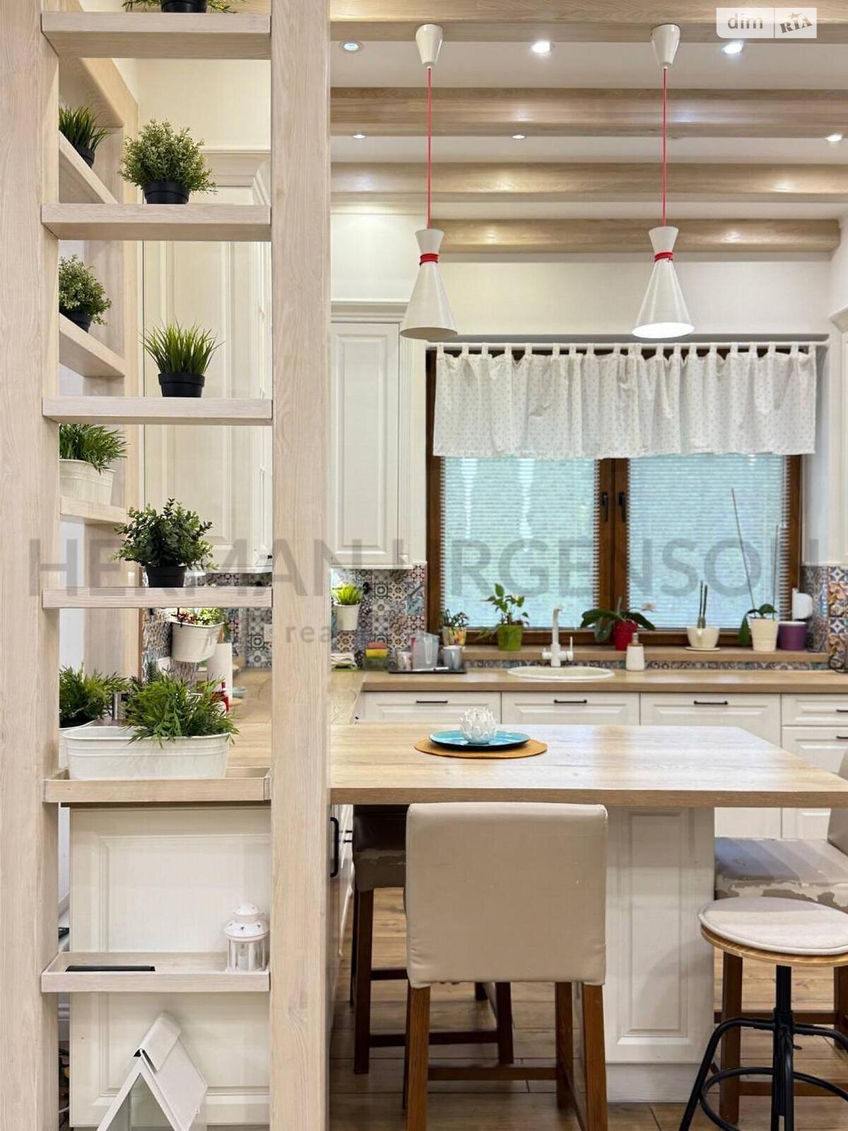 двоповерховий будинок з балконом, 300 кв. м, керамічний блок. Продаж в Ужгороді, район Великий Галагов фото 1 двоповерховий будинок з балконом, 300 кв. м, керамічний блок. Продаж в Ужгороді, район Великий Галагов фото 1