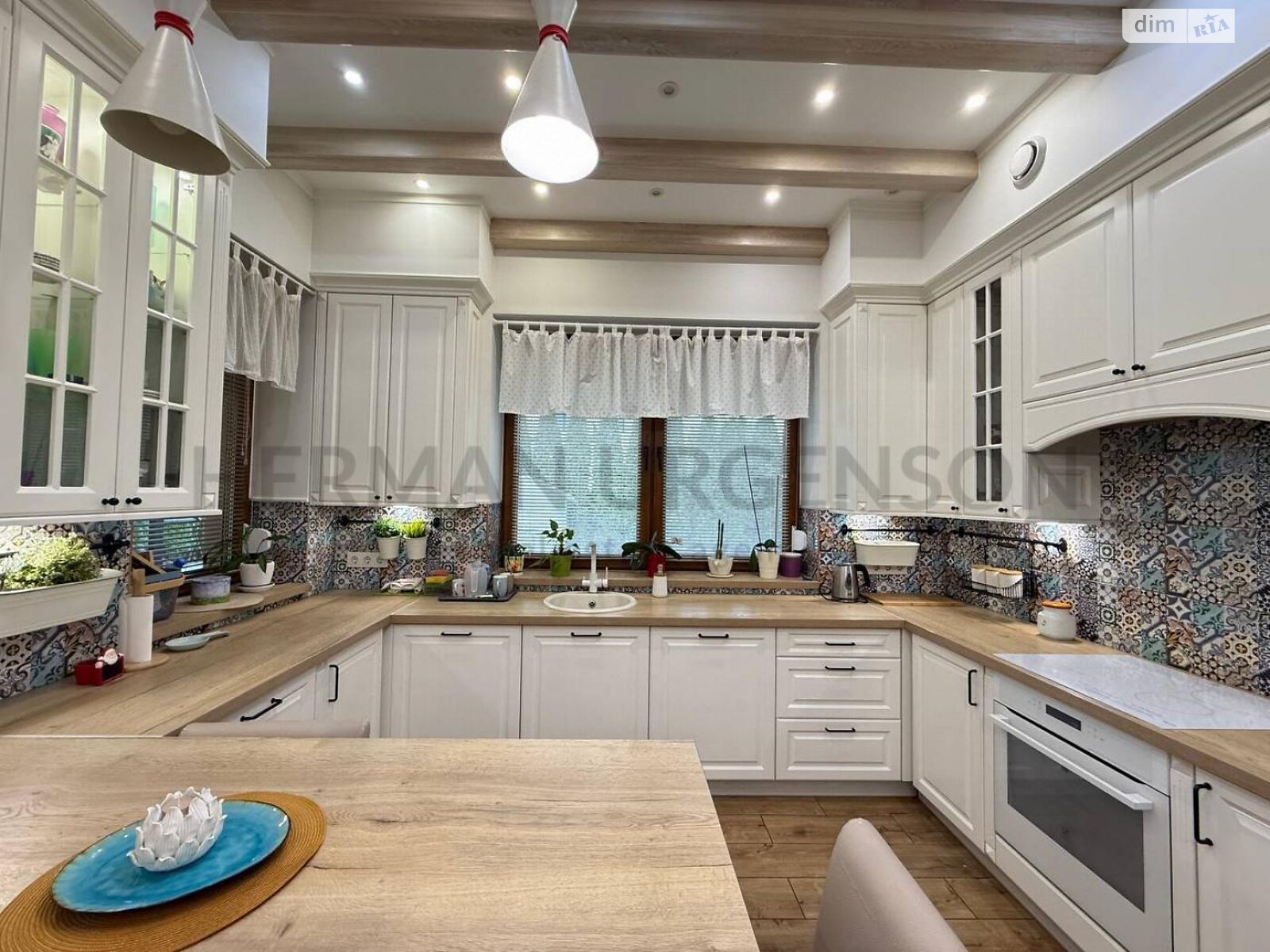 двоповерховий будинок з балконом, 300 кв. м, керамічний блок. Продаж в Ужгороді, район Великий Галагов фото 1 двоповерховий будинок з балконом, 300 кв. м, керамічний блок. Продаж в Ужгороді, район Великий Галагов фото 1