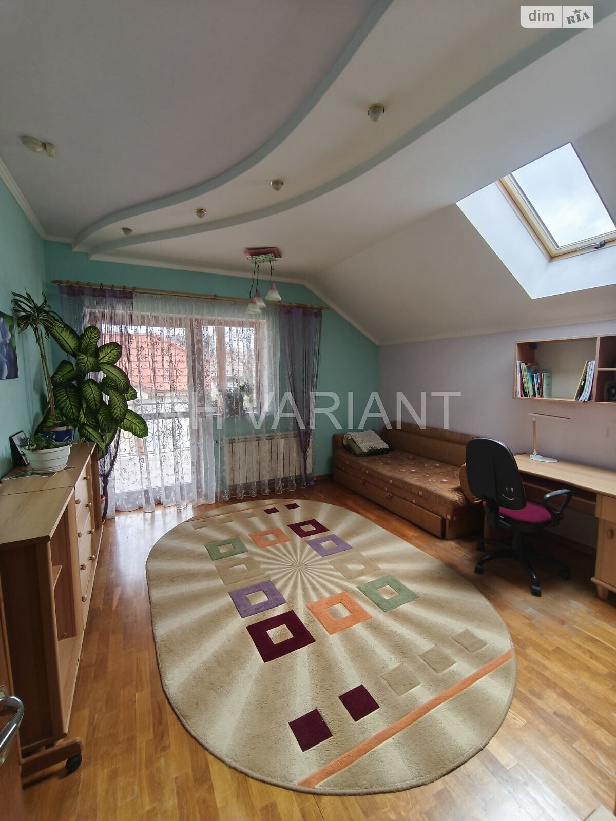 двоповерховий будинок з балконом, 248 кв. м, цегла. Продаж у Ужгороді фото 1 двоповерховий будинок з балконом, 248 кв. м, цегла. Продаж у Ужгороді фото 1