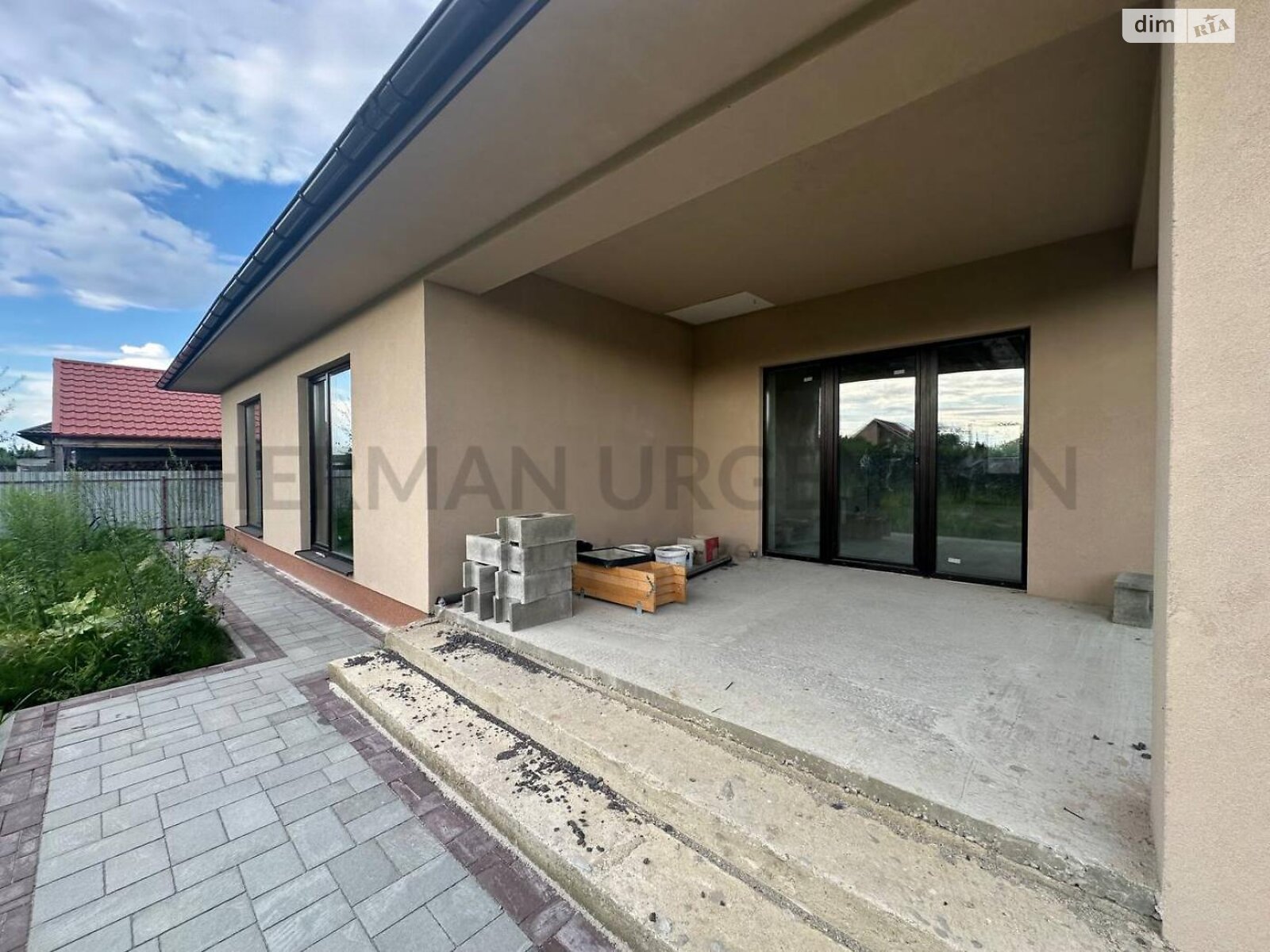 одноповерховий будинок з опаленням, 200 кв. м, кирпич. Продаж у Ужгороді фото 1