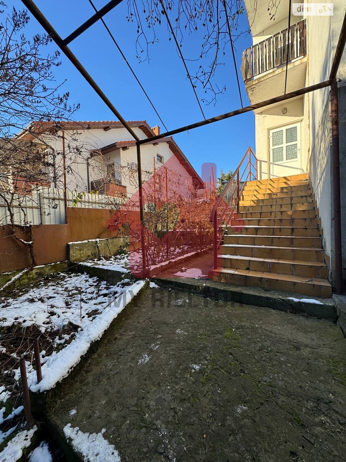 двоповерховий будинок, 309 кв. м, цегла. Продаж у Ужгороді фото 1 двоповерховий будинок, 309 кв. м, цегла. Продаж у Ужгороді фото 1