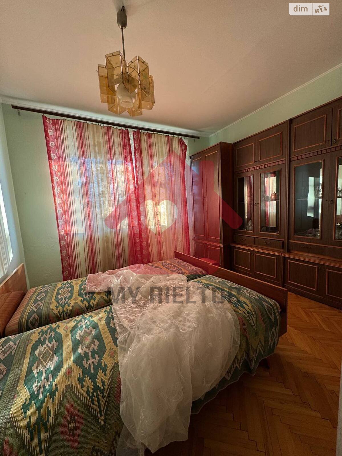 двоповерховий будинок, 309 кв. м, цегла. Продаж у Ужгороді фото 1 двоповерховий будинок, 309 кв. м, цегла. Продаж у Ужгороді фото 1