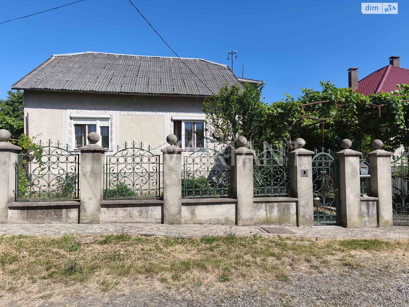 двоповерховий будинок з гаражем, 195 кв. м, цегла. Продаж у Ужгороді фото 1 двоповерховий будинок з гаражем, 195 кв. м, цегла. Продаж у Ужгороді фото 1