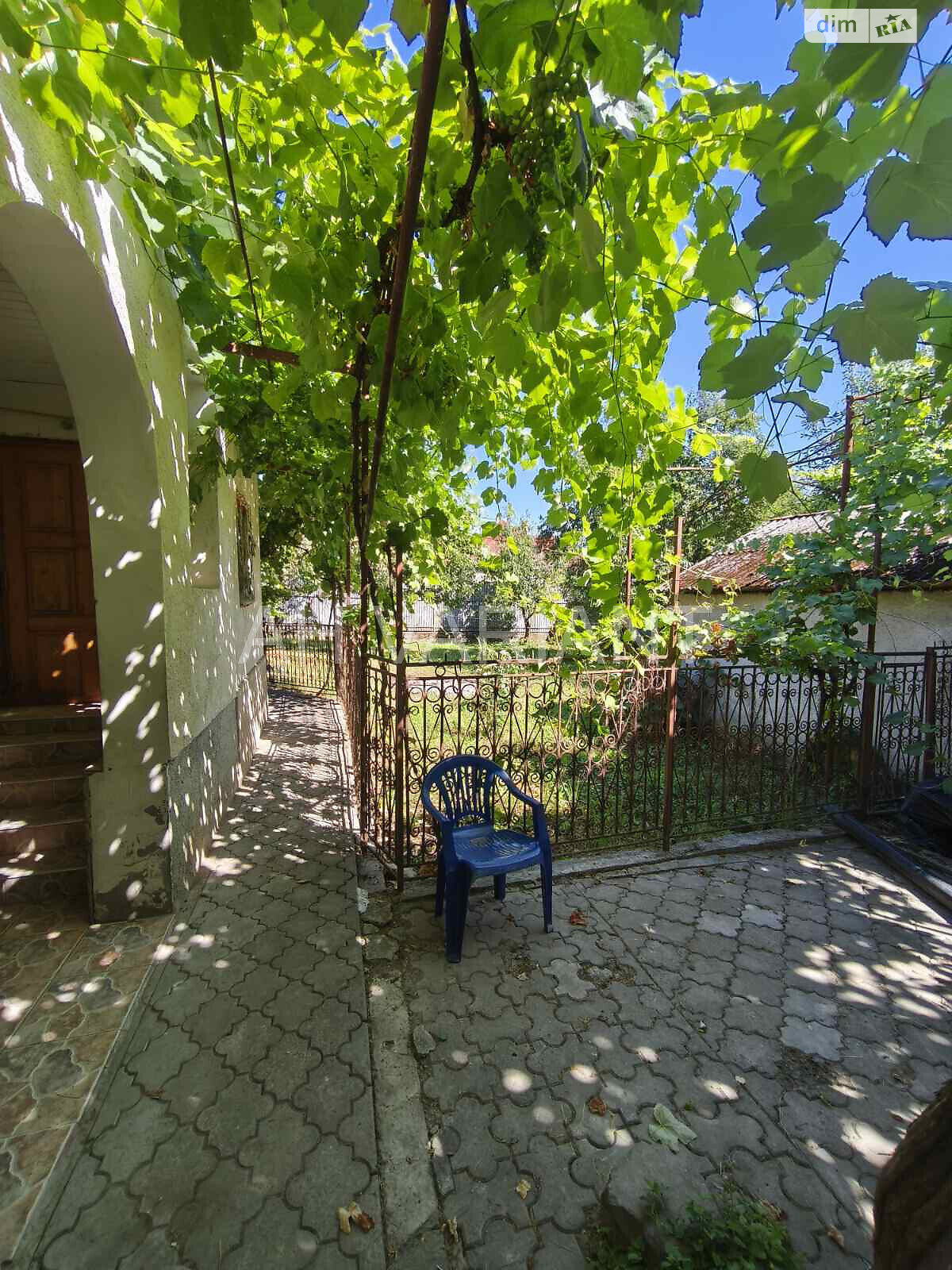 двоповерховий будинок з гаражем, 195 кв. м, цегла. Продаж у Ужгороді фото 1 двоповерховий будинок з гаражем, 195 кв. м, цегла. Продаж у Ужгороді фото 1