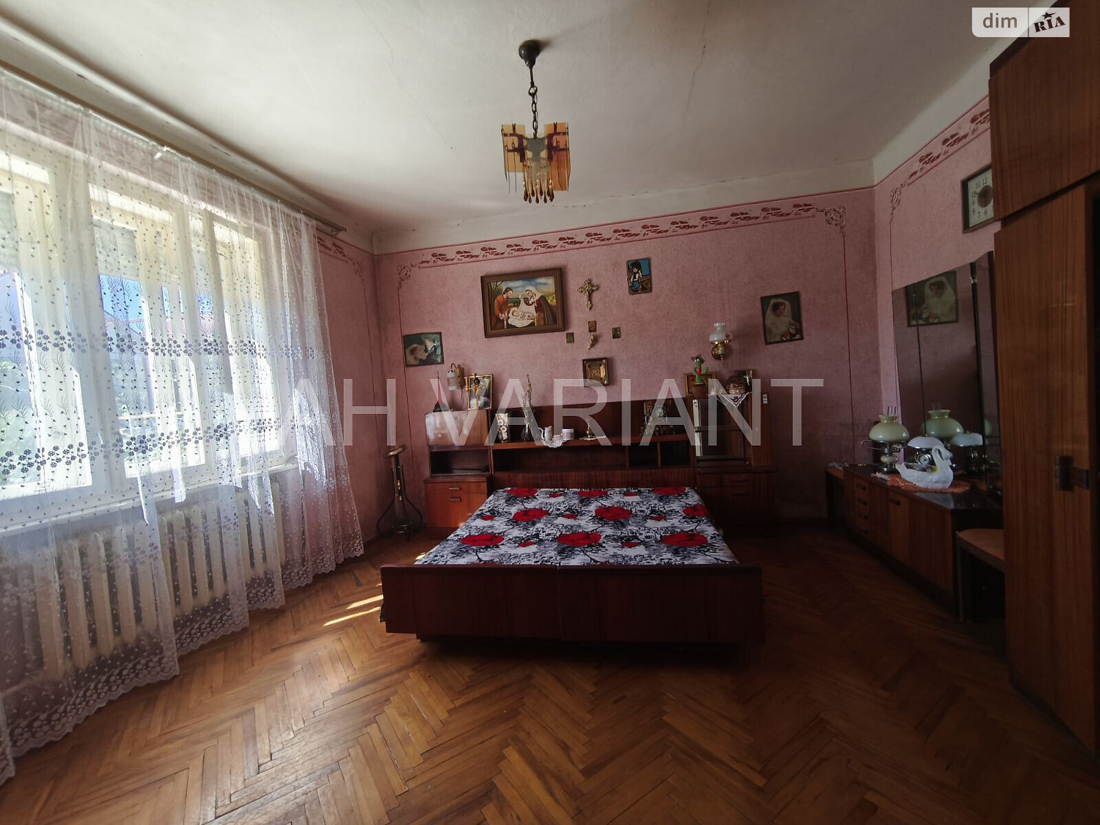 двоповерховий будинок з гаражем, 195 кв. м, цегла. Продаж у Ужгороді фото 1 двоповерховий будинок з гаражем, 195 кв. м, цегла. Продаж у Ужгороді фото 1