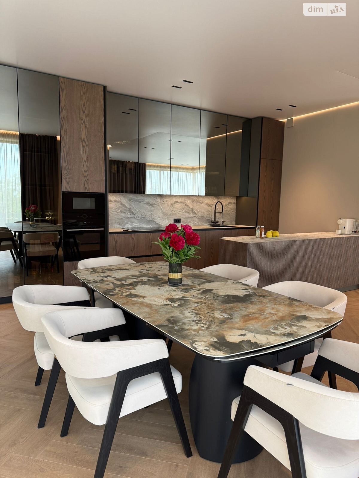 двухэтажный дом, 210 кв. м, кирпич. Продажа в Ужгороде фото 1 двухэтажный дом, 210 кв. м, кирпич. Продажа в Ужгороде фото 1