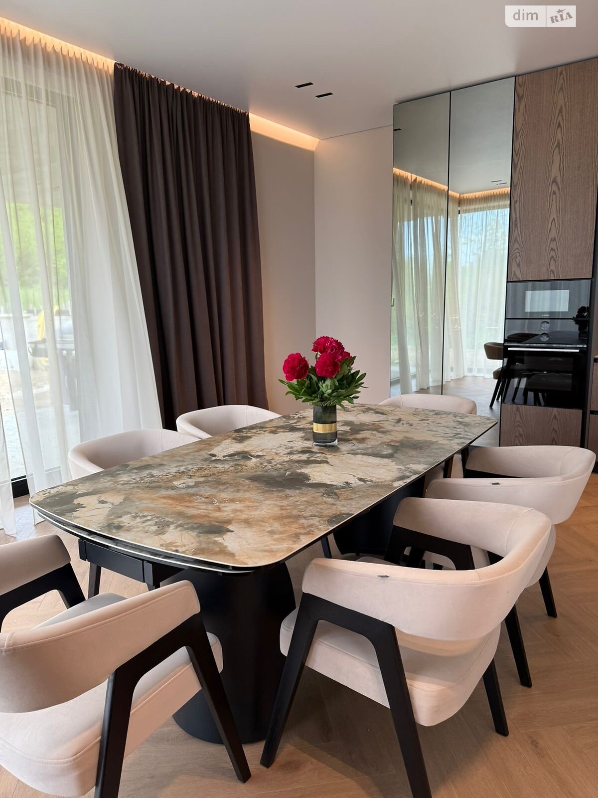 двухэтажный дом, 210 кв. м, кирпич. Продажа в Ужгороде фото 1 двухэтажный дом, 210 кв. м, кирпич. Продажа в Ужгороде фото 1