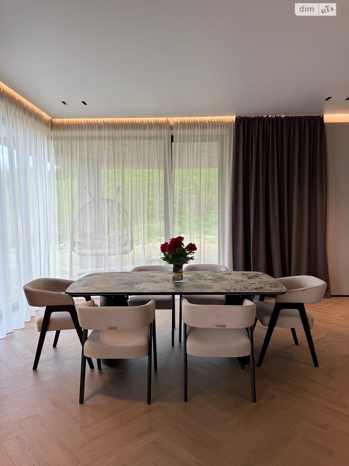 двухэтажный дом, 210 кв. м, кирпич. Продажа в Ужгороде фото 1 двухэтажный дом, 210 кв. м, кирпич. Продажа в Ужгороде фото 1