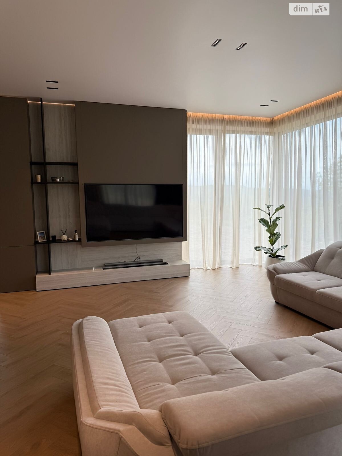 двухэтажный дом, 210 кв. м, кирпич. Продажа в Ужгороде фото 1 двухэтажный дом, 210 кв. м, кирпич. Продажа в Ужгороде фото 1