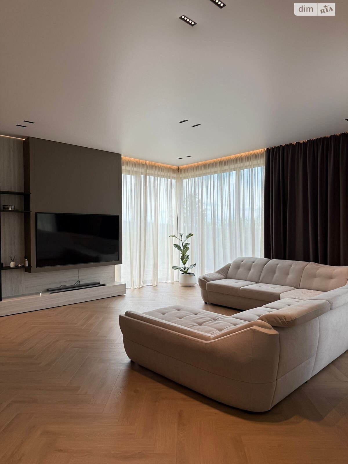 двухэтажный дом, 210 кв. м, кирпич. Продажа в Ужгороде фото 1 двухэтажный дом, 210 кв. м, кирпич. Продажа в Ужгороде фото 1