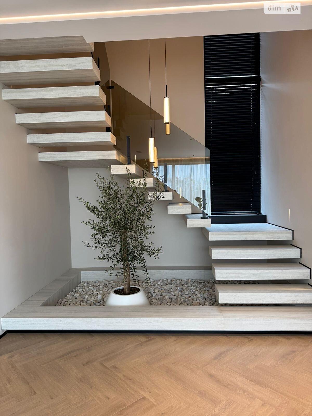 двухэтажный дом, 210 кв. м, кирпич. Продажа в Ужгороде фото 1 двухэтажный дом, 210 кв. м, кирпич. Продажа в Ужгороде фото 1