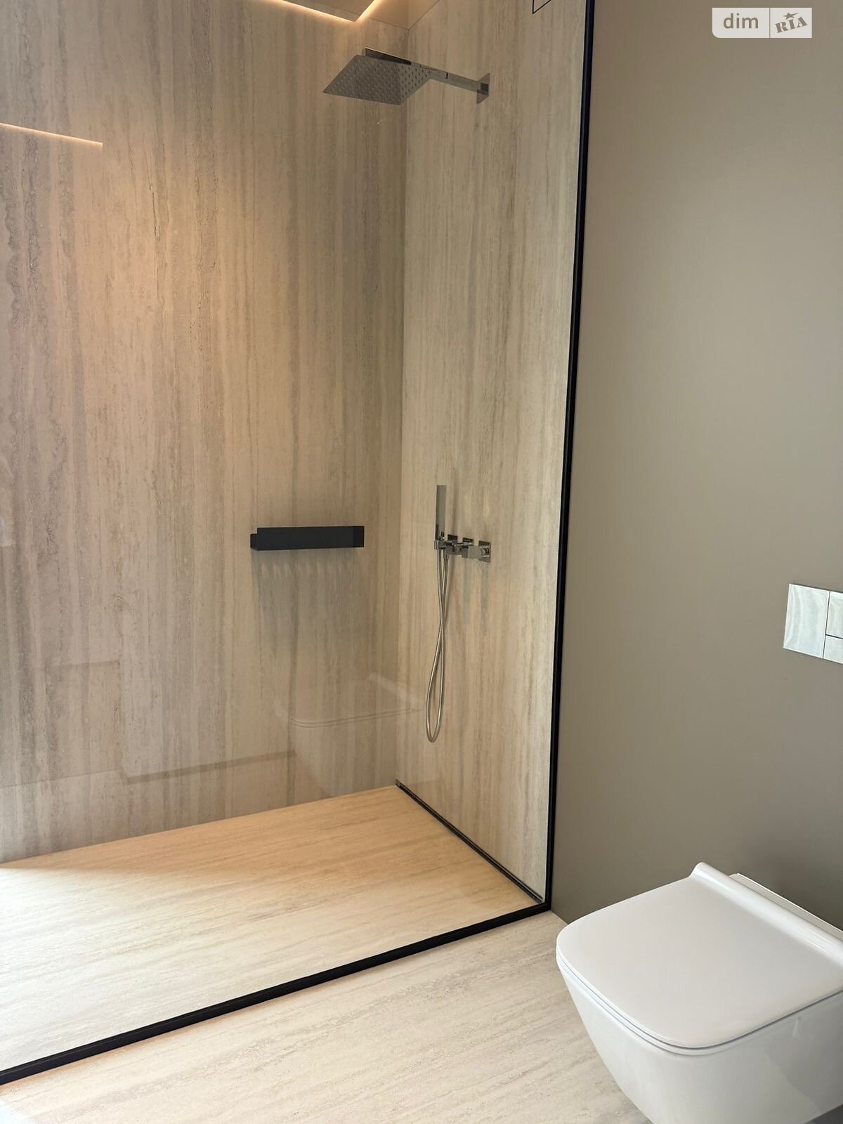 двухэтажный дом, 210 кв. м, кирпич. Продажа в Ужгороде фото 1 двухэтажный дом, 210 кв. м, кирпич. Продажа в Ужгороде фото 1