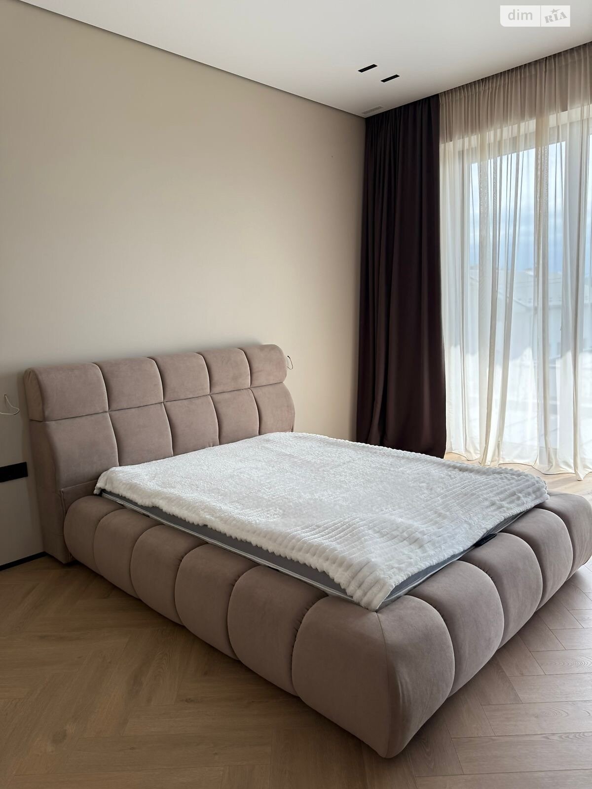 двухэтажный дом, 210 кв. м, кирпич. Продажа в Ужгороде фото 1 двухэтажный дом, 210 кв. м, кирпич. Продажа в Ужгороде фото 1