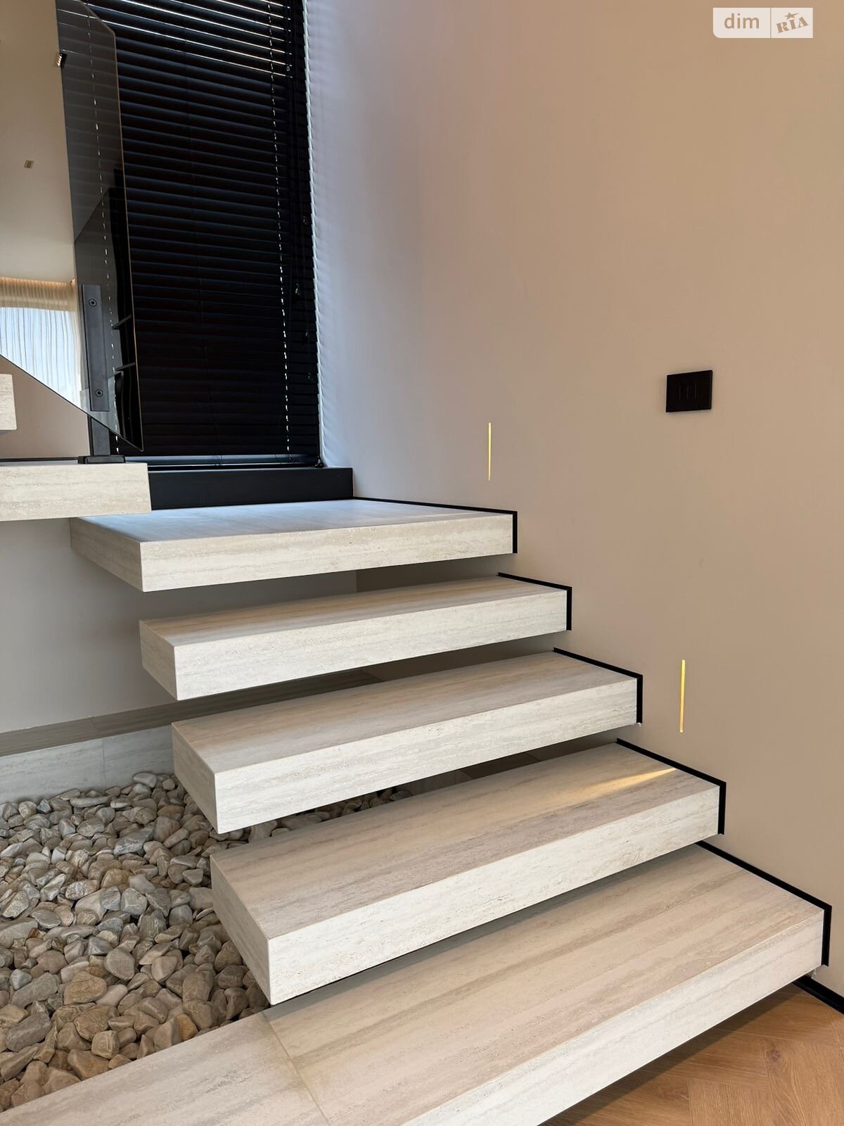 двухэтажный дом, 210 кв. м, кирпич. Продажа в Ужгороде фото 1 двухэтажный дом, 210 кв. м, кирпич. Продажа в Ужгороде фото 1