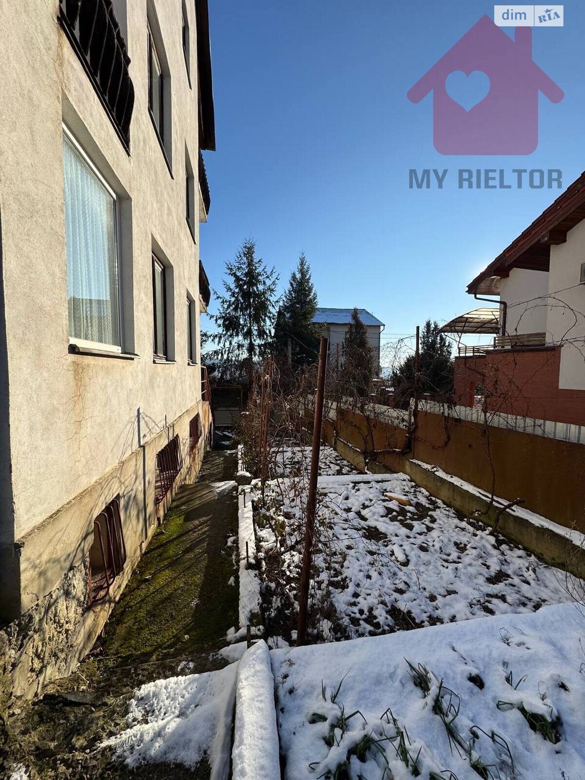 трехэтажный дом, 308 кв. м, цегла. Продажа в Ужгороде фото 1 трехэтажный дом, 308 кв. м, цегла. Продажа в Ужгороде фото 1