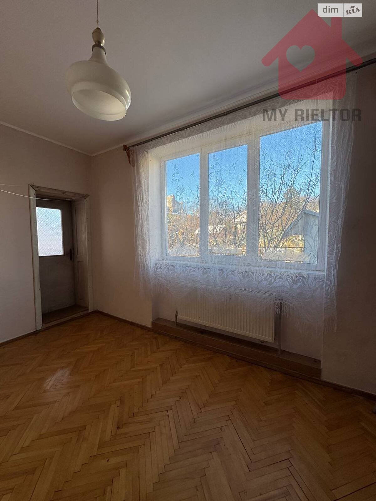 трехэтажный дом, 308 кв. м, цегла. Продажа в Ужгороде фото 1 трехэтажный дом, 308 кв. м, цегла. Продажа в Ужгороде фото 1