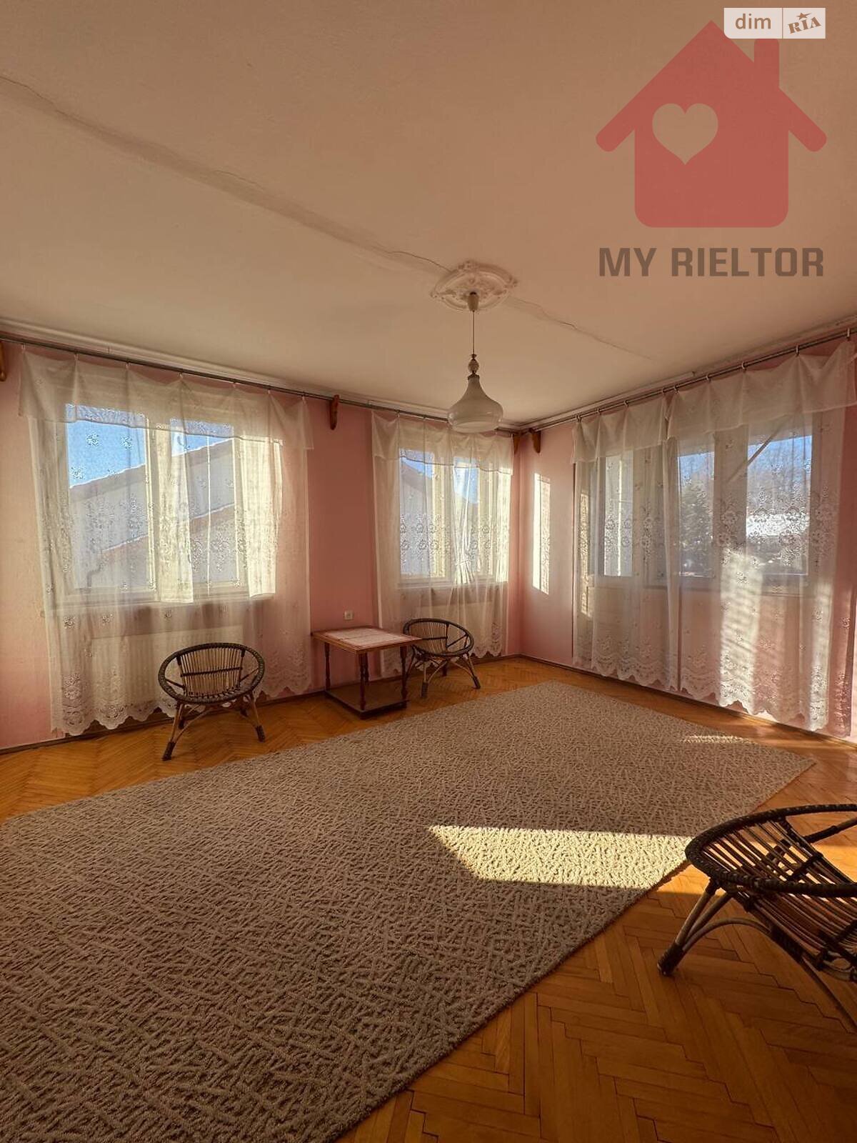 трехэтажный дом, 308 кв. м, цегла. Продажа в Ужгороде фото 1 трехэтажный дом, 308 кв. м, цегла. Продажа в Ужгороде фото 1