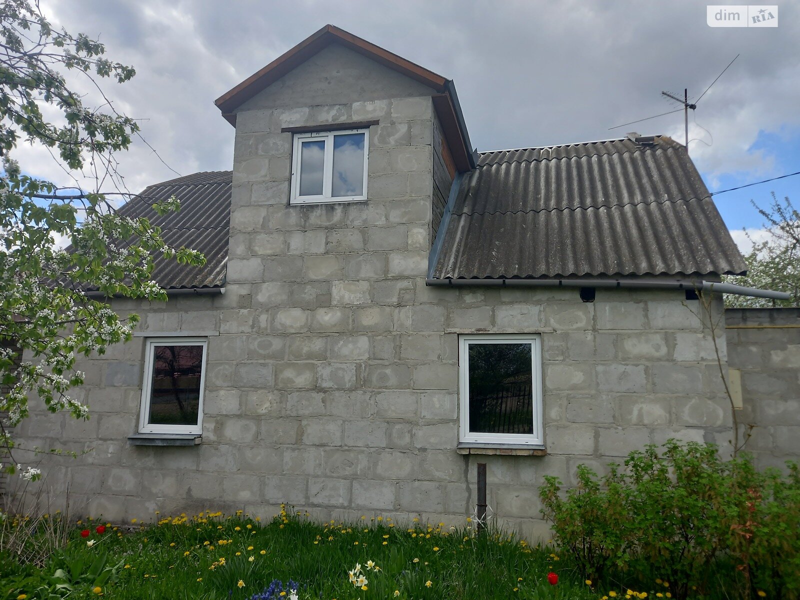двоповерховий будинок з гаражем, 111.9 кв. м, піноблок. Продаж у Ужові фото 1 двоповерховий будинок з гаражем, 111.9 кв. м, піноблок. Продаж у Ужові фото 1
