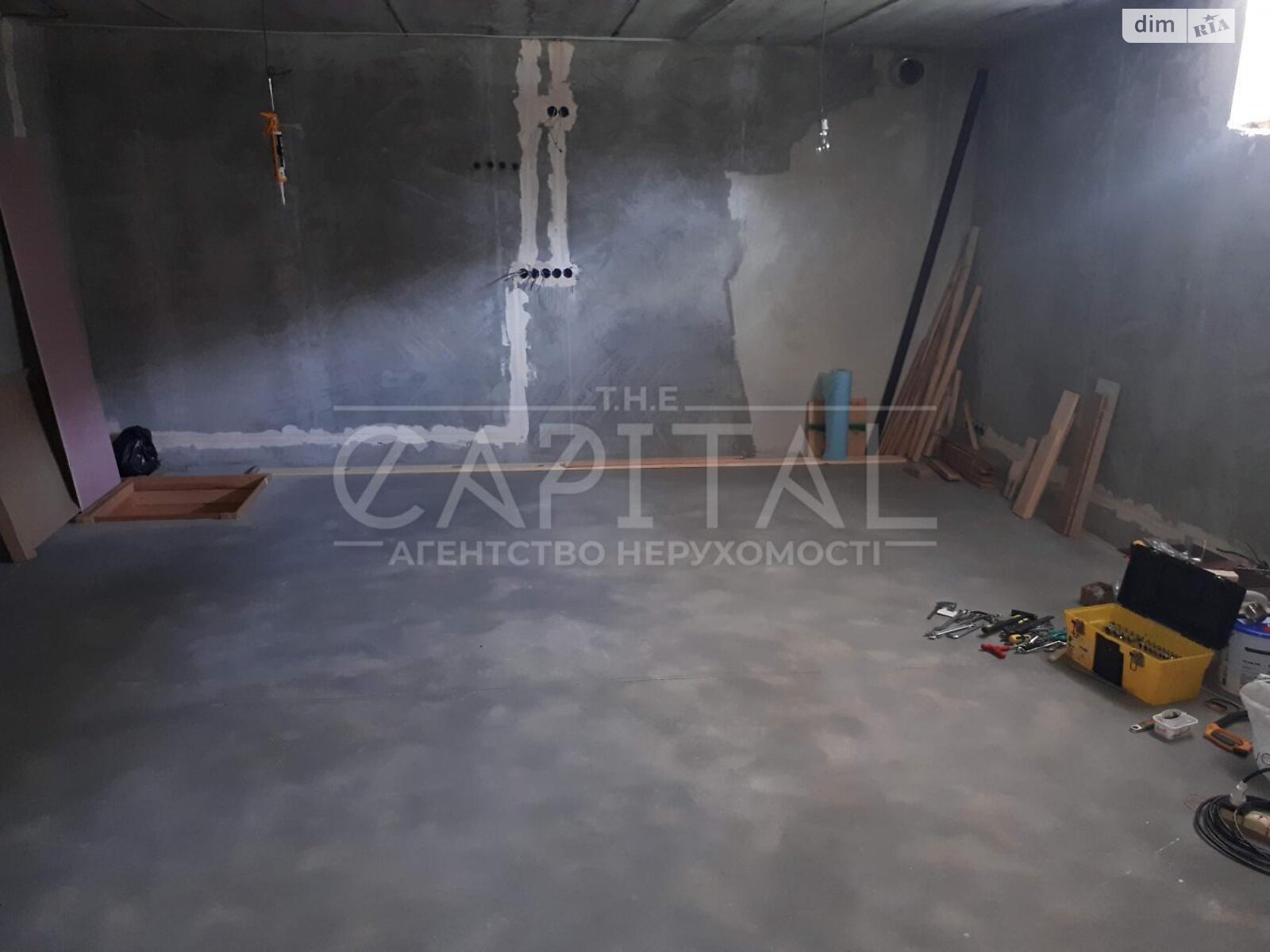 двухэтажный дом с балконом, 440.2 кв. м, кирпич. Продажа в Украинке фото 1 двухэтажный дом с балконом, 440.2 кв. м, кирпич. Продажа в Украинке фото 1