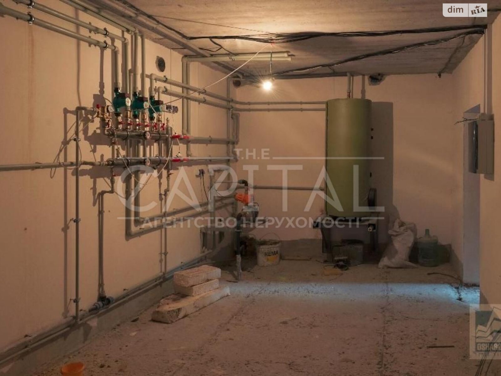 двухэтажный дом с балконом, 440.2 кв. м, кирпич. Продажа в Украинке фото 1 двухэтажный дом с балконом, 440.2 кв. м, кирпич. Продажа в Украинке фото 1