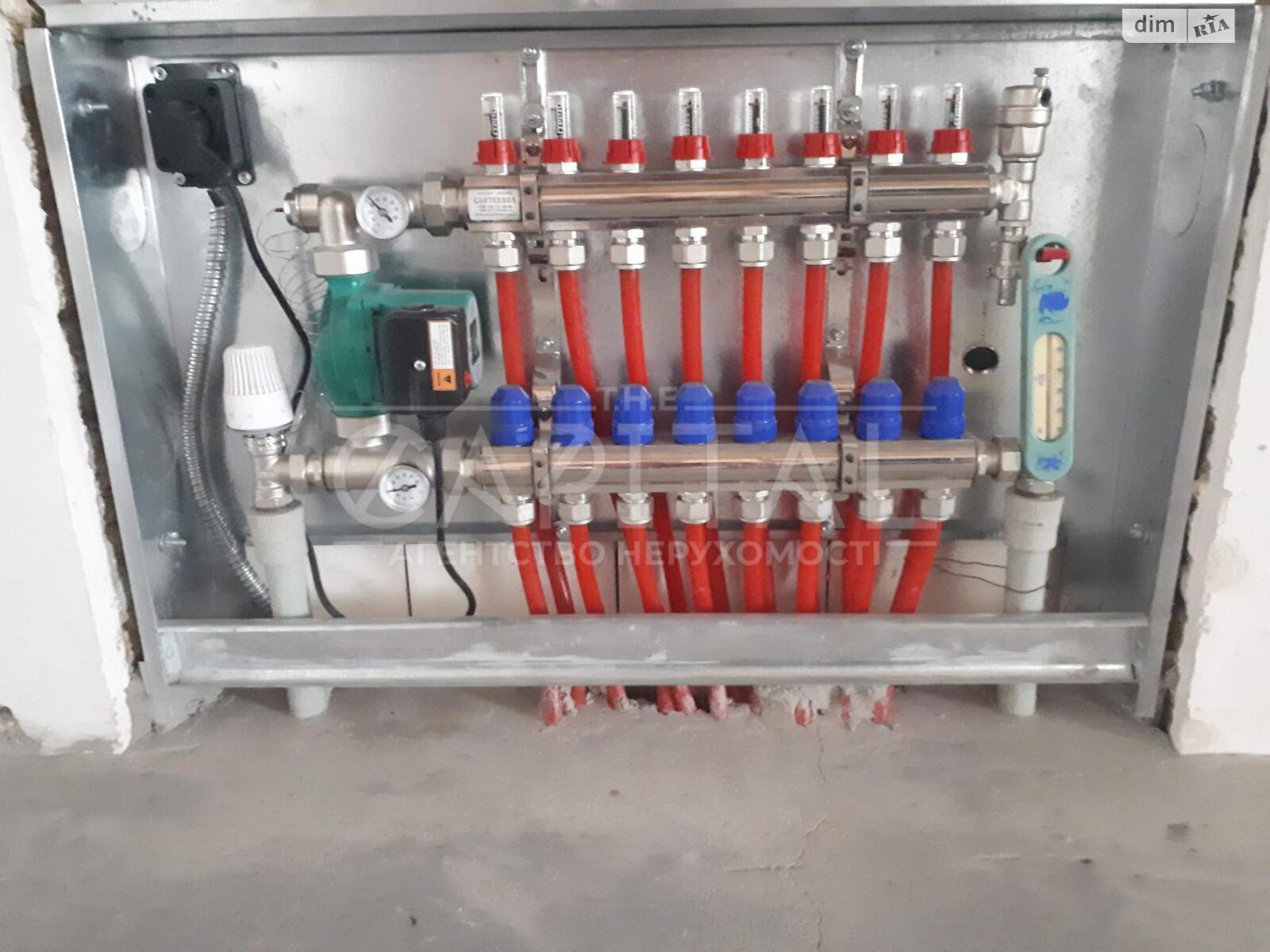 двухэтажный дом с балконом, 440.2 кв. м, кирпич. Продажа в Украинке фото 1 двухэтажный дом с балконом, 440.2 кв. м, кирпич. Продажа в Украинке фото 1