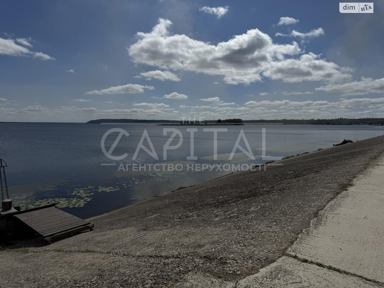 двухэтажный дом с балконом, 440.2 кв. м, кирпич. Продажа в Украинке фото 1 двухэтажный дом с балконом, 440.2 кв. м, кирпич. Продажа в Украинке фото 1