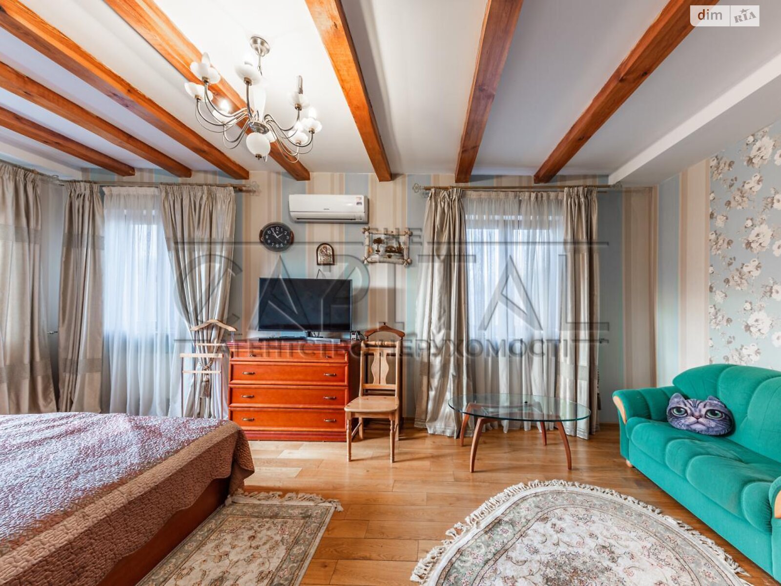 триповерховий будинок, 280 кв. м, кирпич. Продаж у Українці фото 1