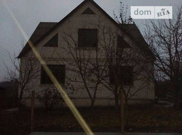 двухэтажный дом с балконом, 300 кв. м, кирпич силикатный. Продажа в Новоселице фото 1
