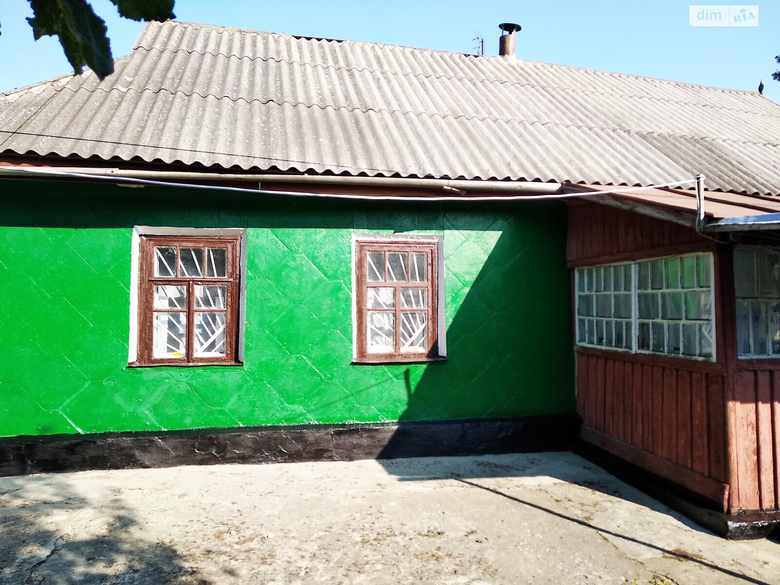 одноэтажный дом с гаражом, 57.6 кв. м, глинобитный. Продажа в Ульяновке район Центр фото 1 одноэтажный дом с гаражом, 57.6 кв. м, глинобитный. Продажа в Ульяновке район Центр фото 1