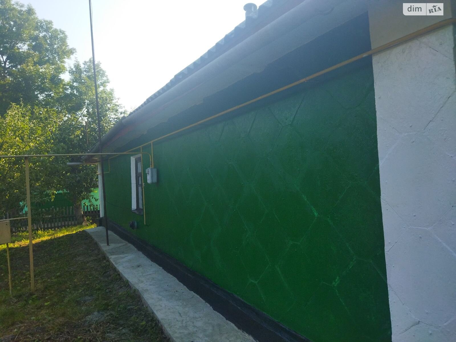 одноэтажный дом с гаражом, 57.6 кв. м, глинобитный. Продажа в Ульяновке район Центр фото 1 одноэтажный дом с гаражом, 57.6 кв. м, глинобитный. Продажа в Ульяновке район Центр фото 1