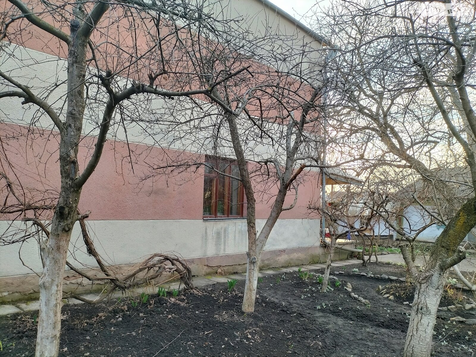 триповерховий будинок з верандою, 172 кв. м, цегла. Продаж у Урожайне фото 1 триповерховий будинок з верандою, 172 кв. м, цегла. Продаж у Урожайне фото 1