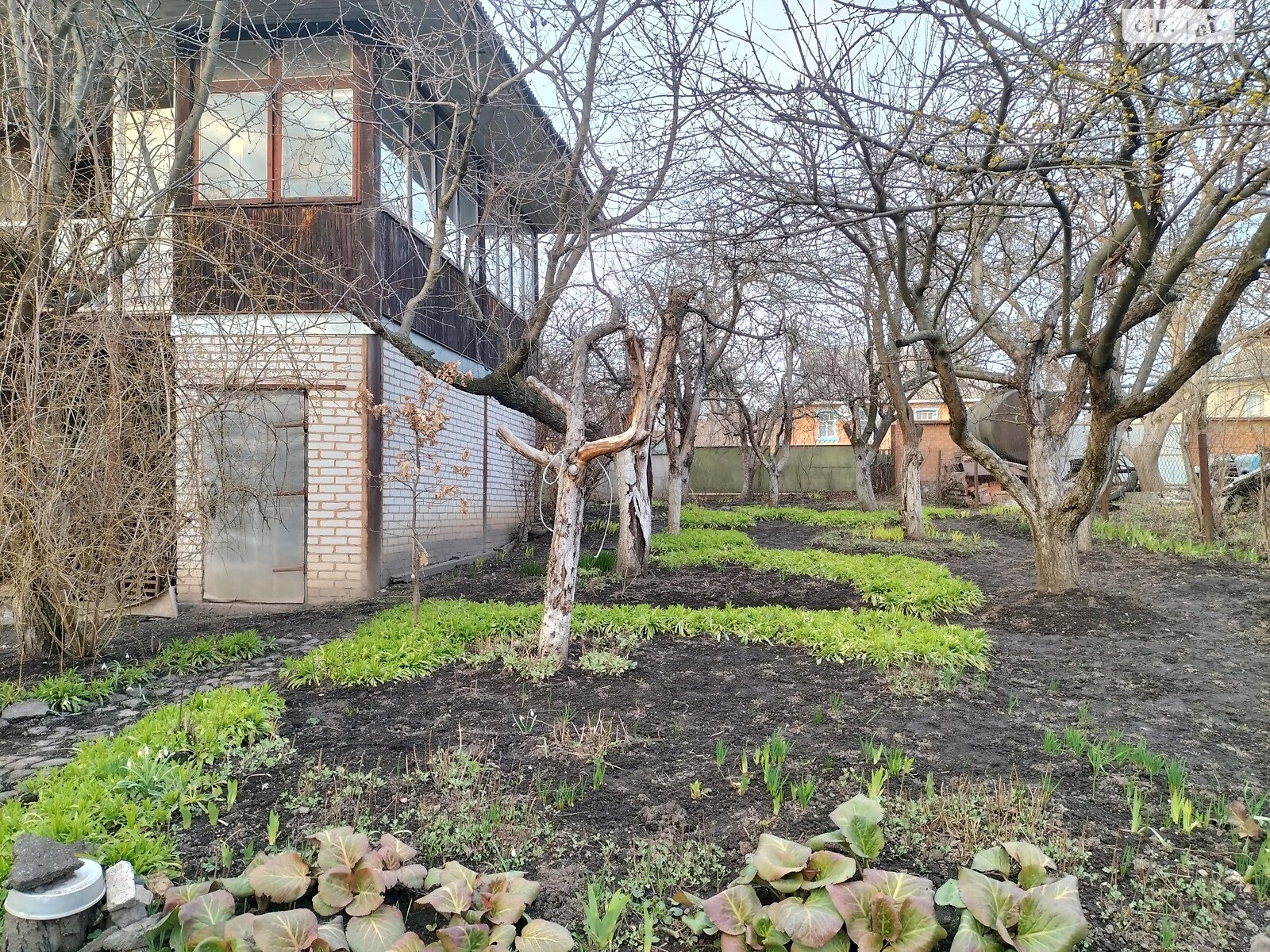 триповерховий будинок веранда, 150 кв. м, цегла. Продаж у Урожайне фото 1