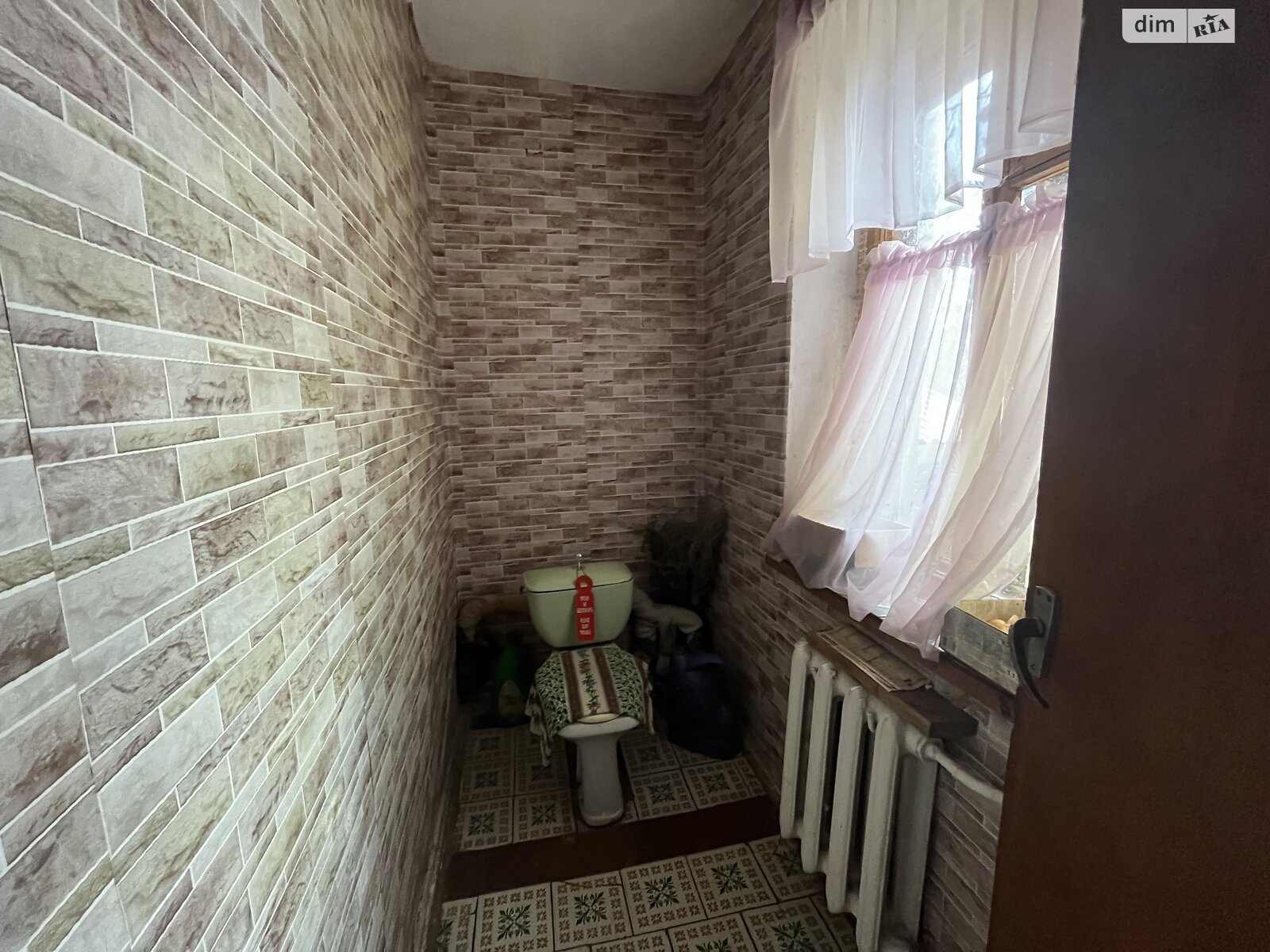 трехэтажный дом, 171 кв. м, кирпич. Продажа в Урожайном фото 1