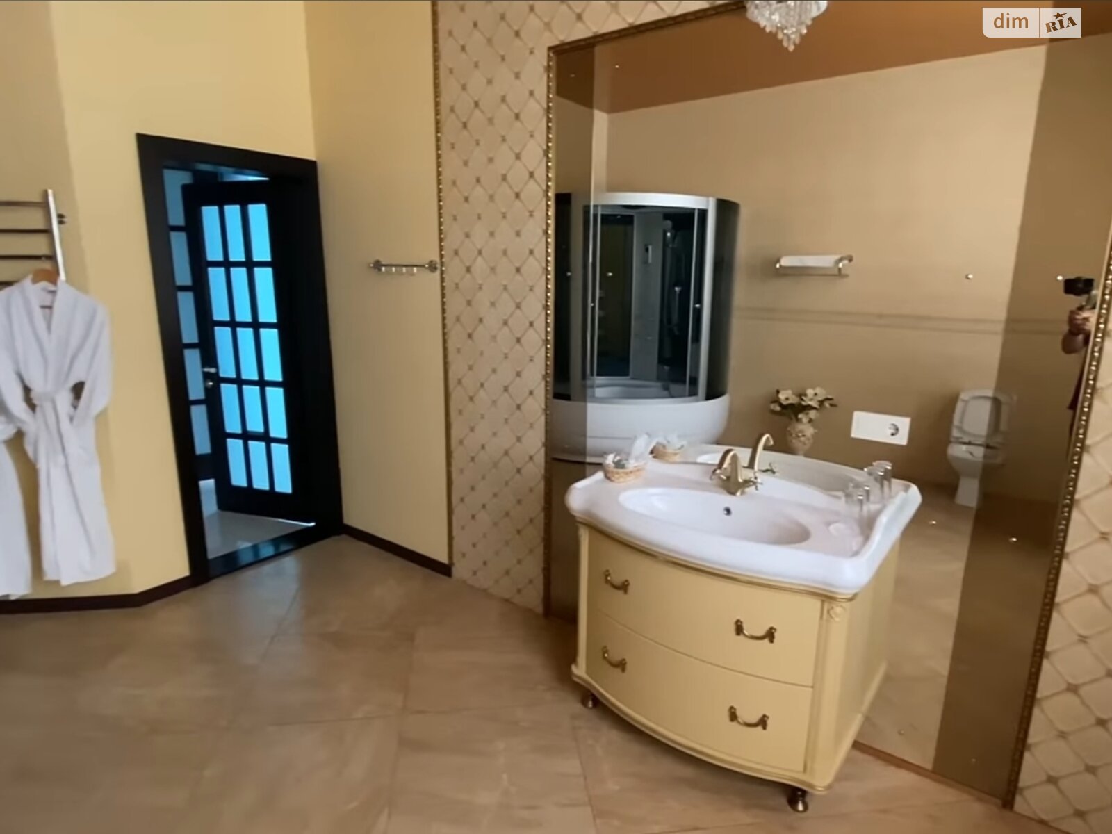 двоповерховий будинок бесідка, 526.3 кв. м, цегла. Продаж у Успенці фото 1