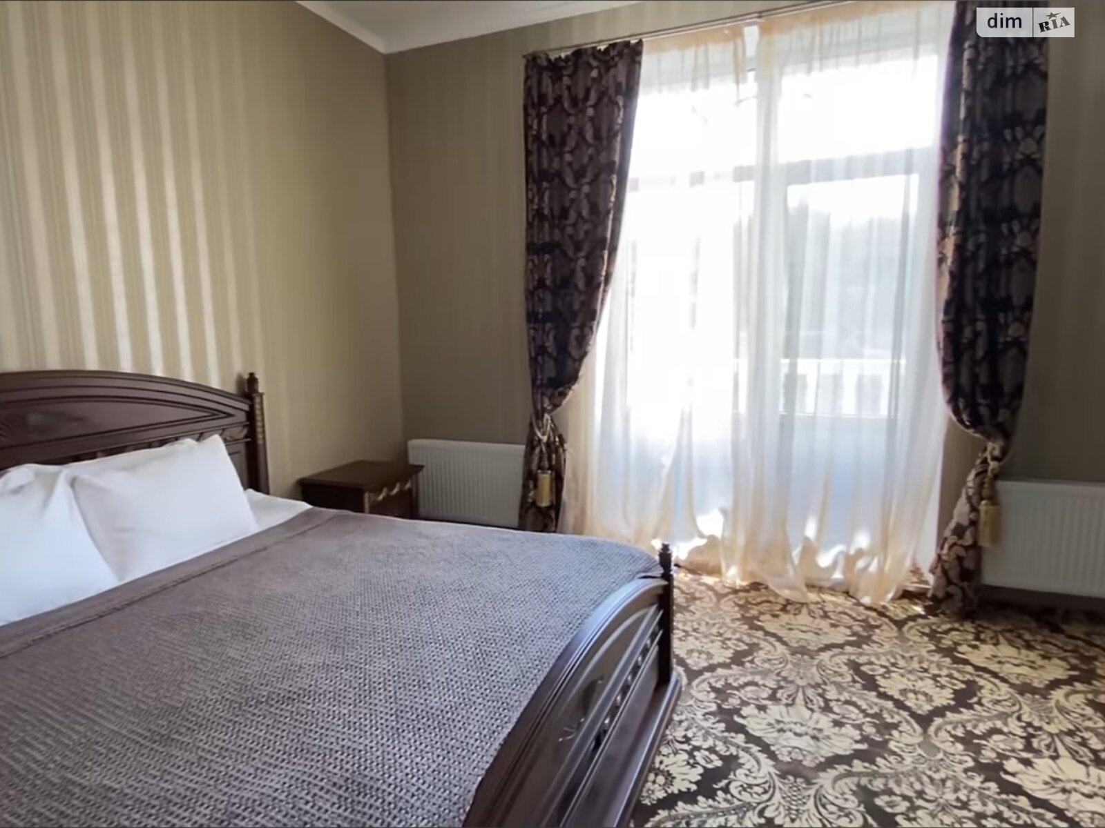 двоповерховий будинок бесідка, 526.3 кв. м, цегла. Продаж у Успенці фото 1