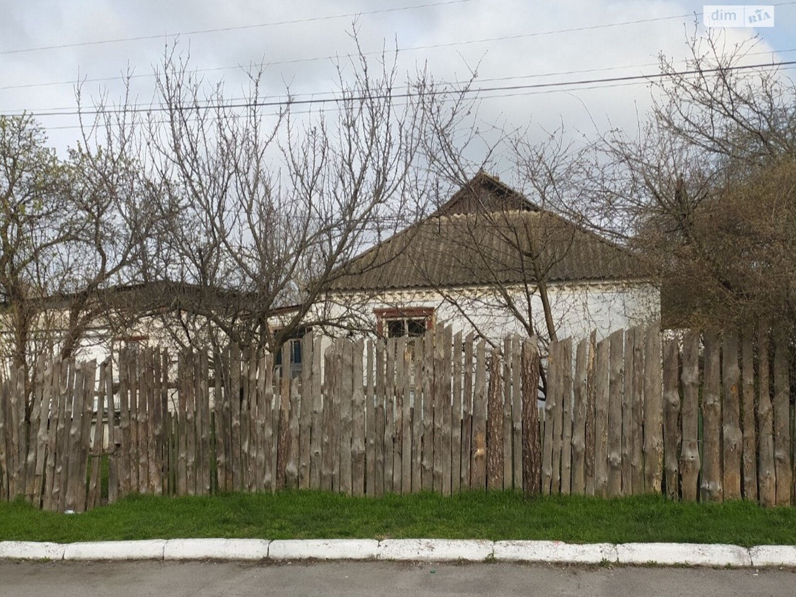 одноповерховий будинок з гаражем, 60 кв. м, шлакобетон. Продаж у Узині фото 1 одноповерховий будинок з гаражем, 60 кв. м, шлакобетон. Продаж у Узині фото 1