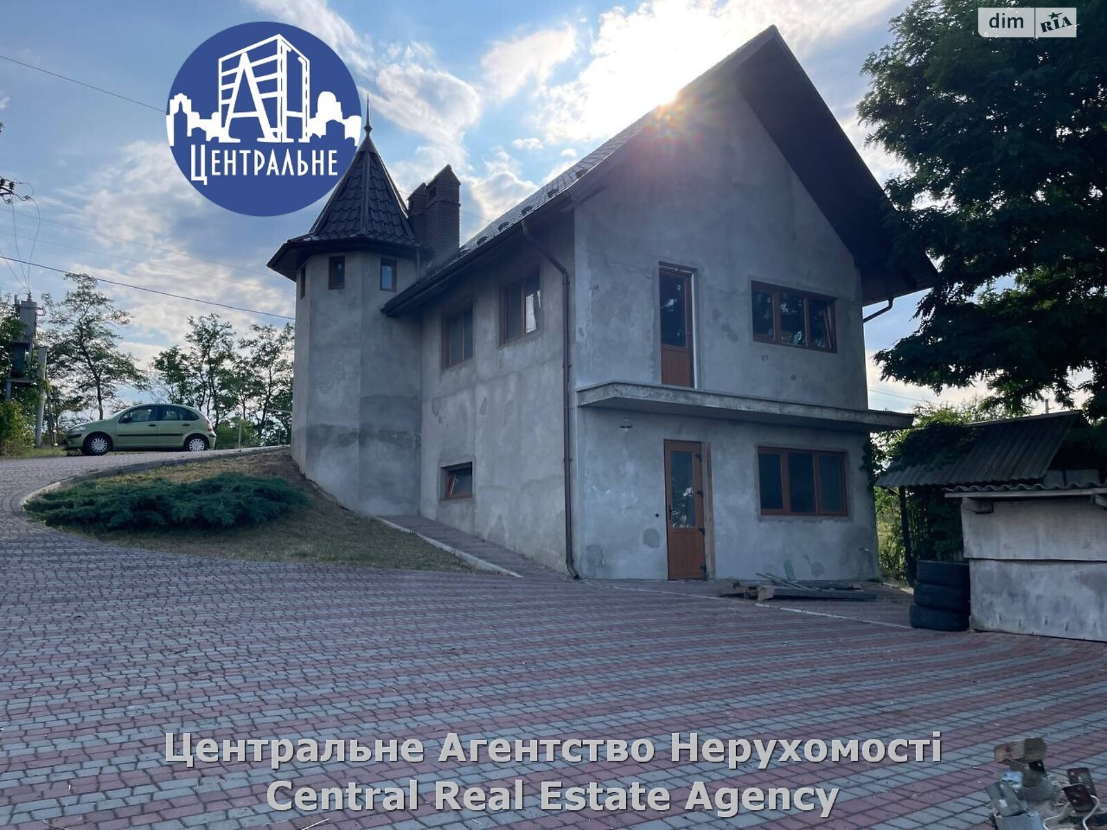 триповерховий будинок з гаражем, 270.9 кв. м, цегла. Продаж у Валі Кузьміній фото 1 триповерховий будинок з гаражем, 270.9 кв. м, цегла. Продаж у Валі Кузьміній фото 1