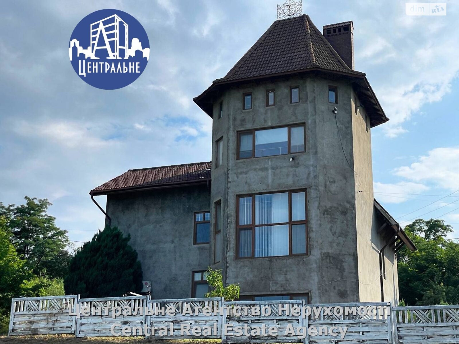 триповерховий будинок з гаражем, 270.9 кв. м, цегла. Продаж у Валі Кузьміній фото 1 триповерховий будинок з гаражем, 270.9 кв. м, цегла. Продаж у Валі Кузьміній фото 1