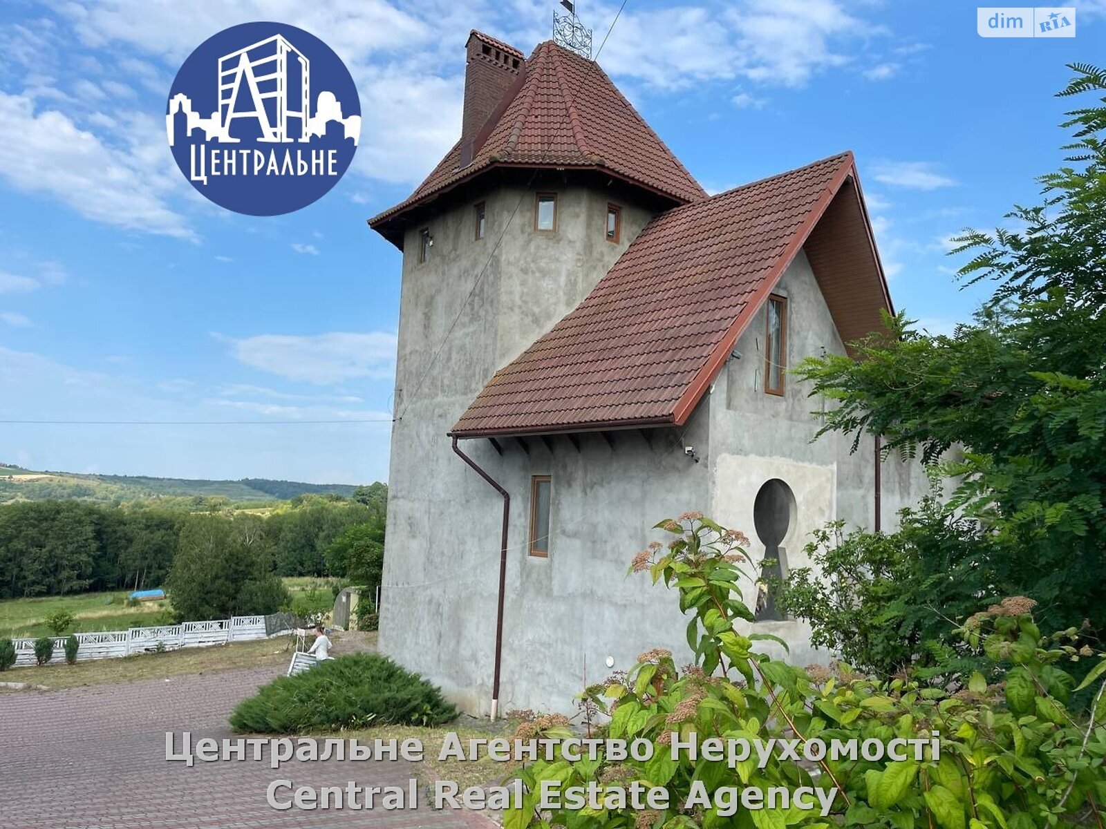 триповерховий будинок з гаражем, 270.9 кв. м, цегла. Продаж у Валі Кузьміній фото 1 триповерховий будинок з гаражем, 270.9 кв. м, цегла. Продаж у Валі Кузьміній фото 1