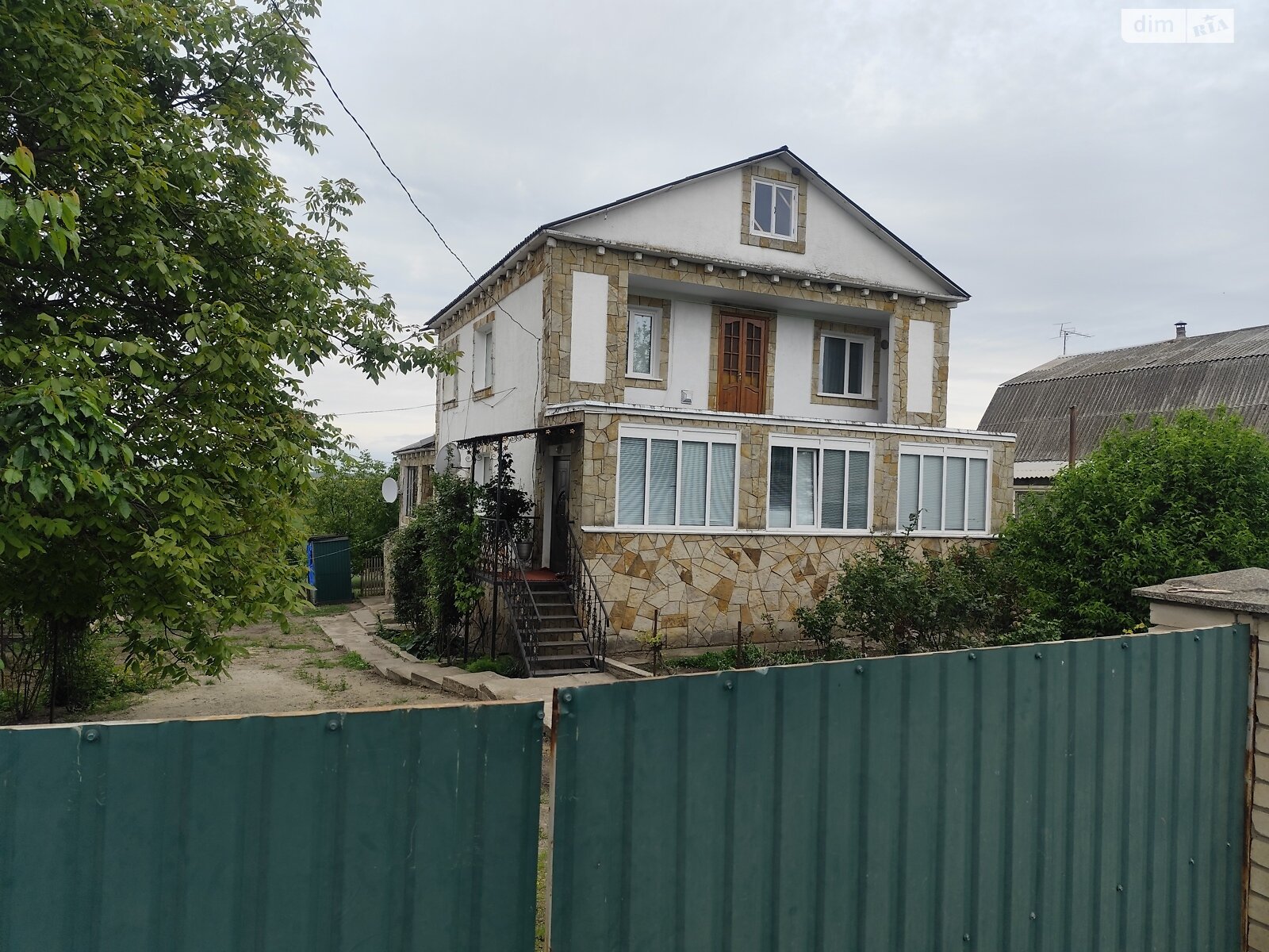 двоповерховий будинок з верандою, 304.8 кв. м, блочно-цегляний. Продаж у Вапнярці фото 1 двоповерховий будинок з верандою, 304.8 кв. м, блочно-цегляний. Продаж у Вапнярці фото 1
