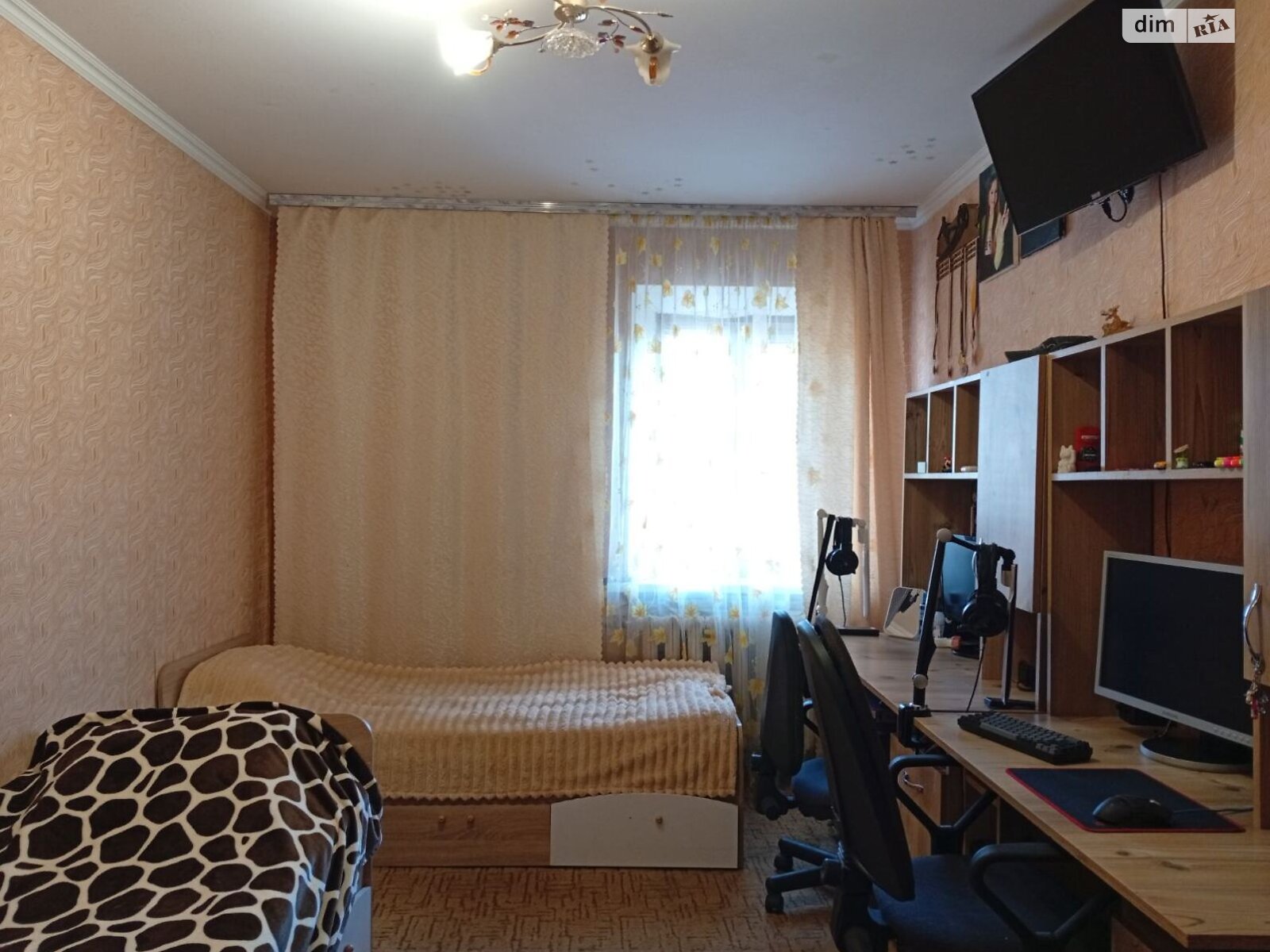 одноповерховий будинок з гаражем, 100 кв. м, шлакобетон. Продаж у Вапнярці фото 1 одноповерховий будинок з гаражем, 100 кв. м, шлакобетон. Продаж у Вапнярці фото 1