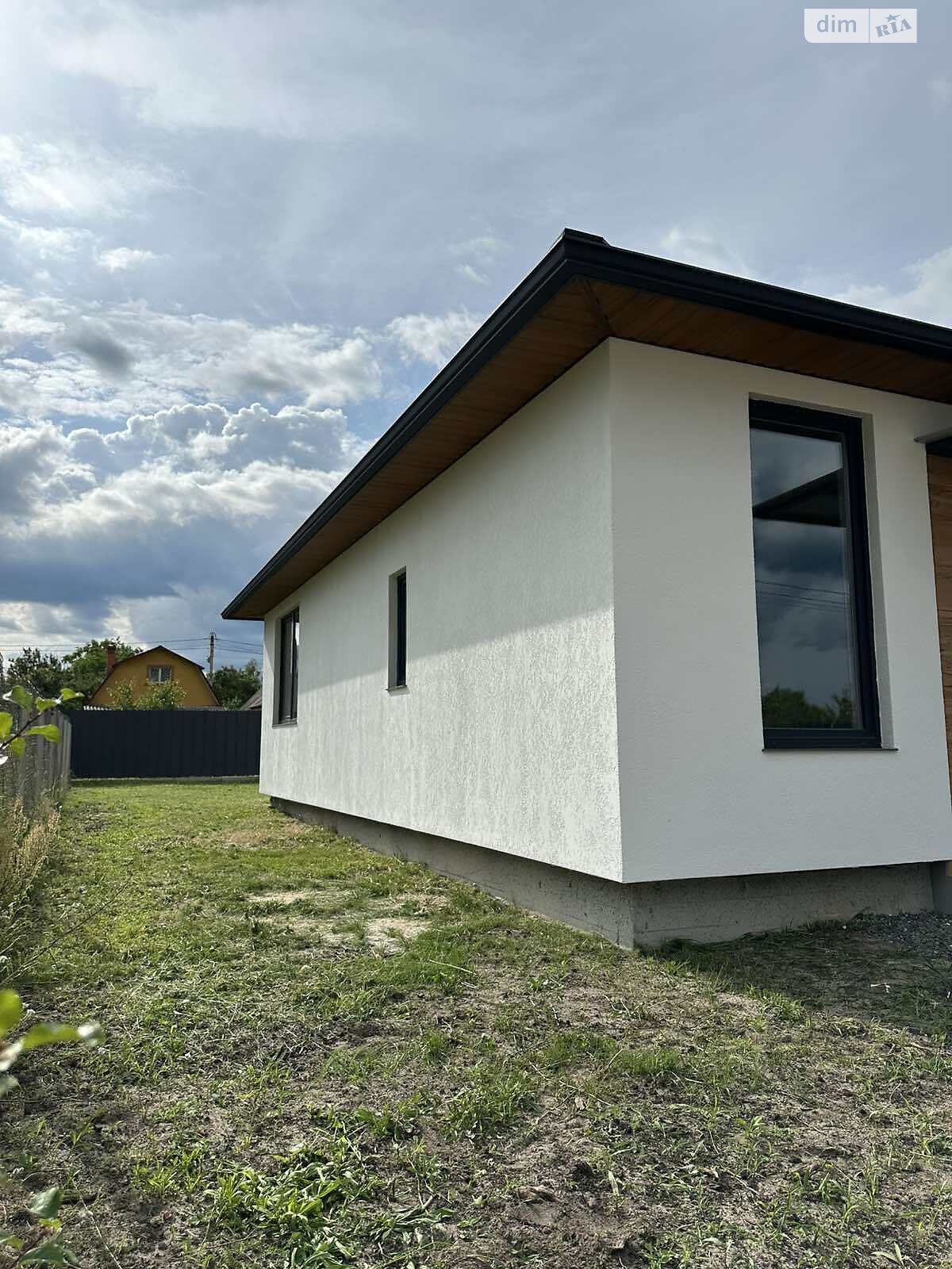 одноповерховий будинок, 90 кв. м, газобетон. Продаж у Варашу фото 1