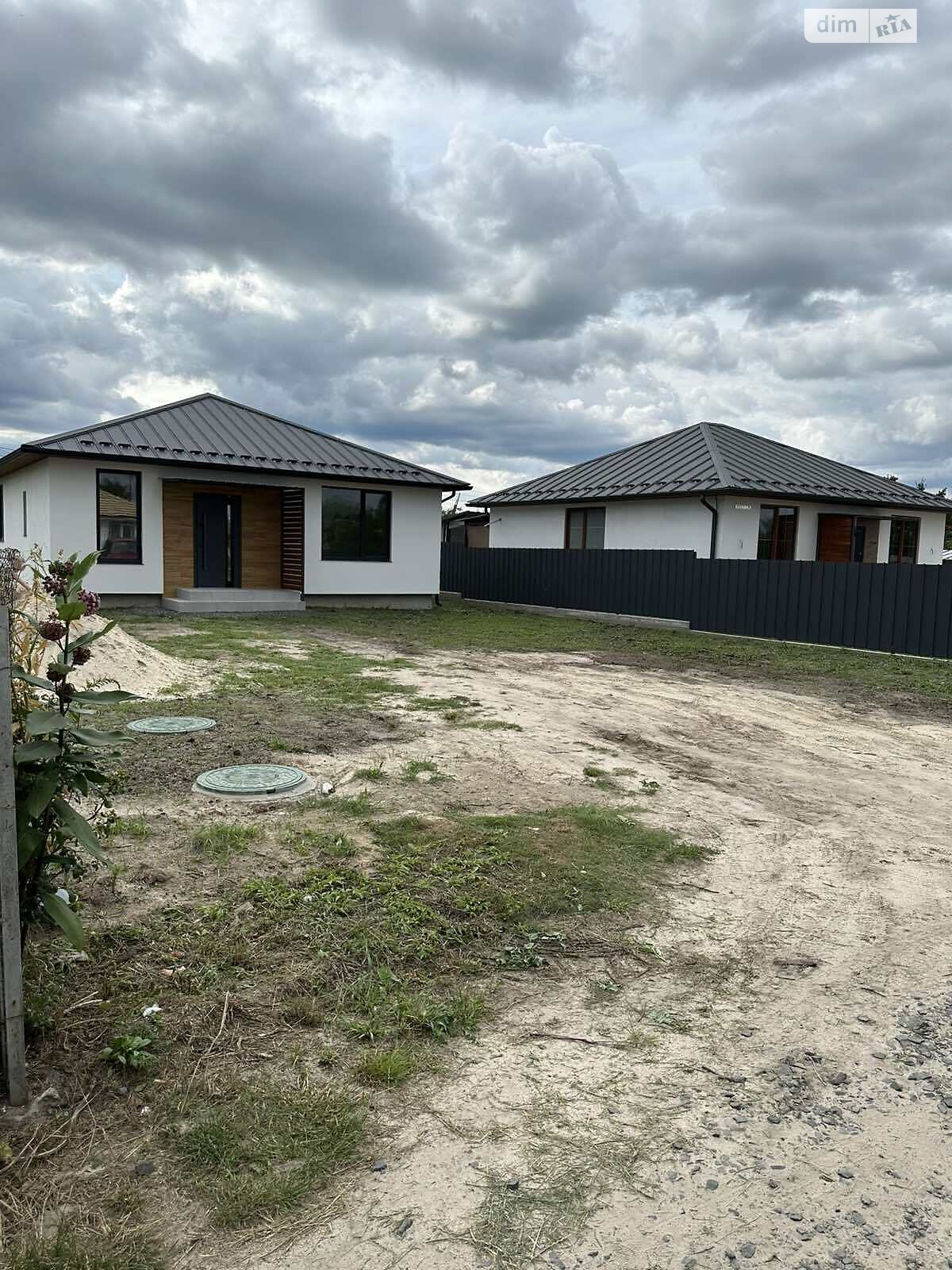 одноповерховий будинок, 90 кв. м, газобетон. Продаж у Варашу фото 1