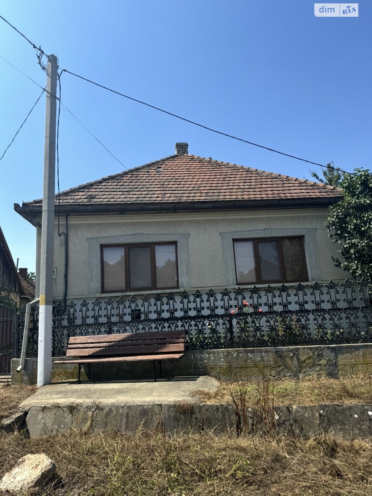 одноэтажный дом с верандой, 1504 кв. м, кирпич. Продажа в Варах фото 1