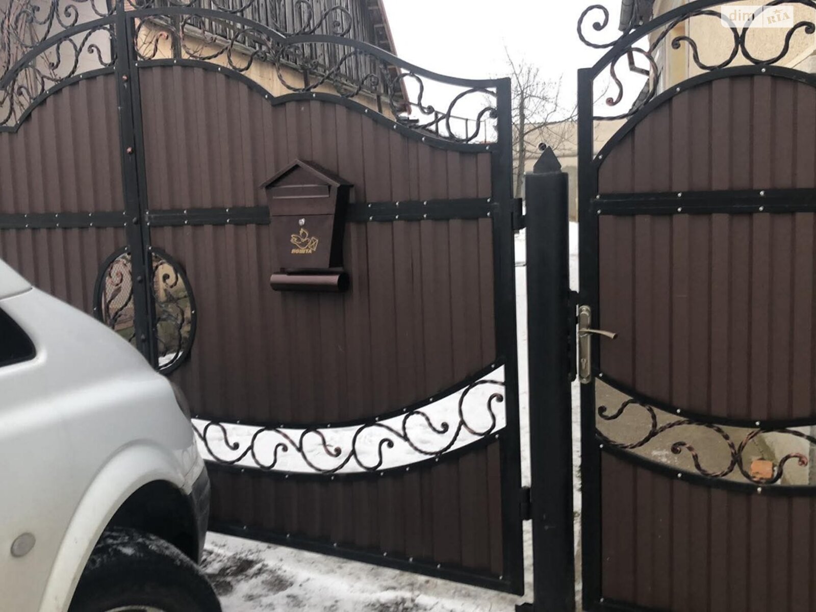 одноэтажный дом с верандой, 1504 кв. м, кирпич. Продажа в Варах фото 1