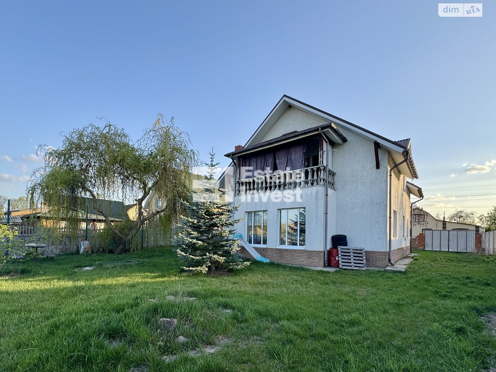 двухэтажный дом с балконом, 235.8 кв. м, кирпич. Продажа в Варовичах фото 1 двухэтажный дом с балконом, 235.8 кв. м, кирпич. Продажа в Варовичах фото 1