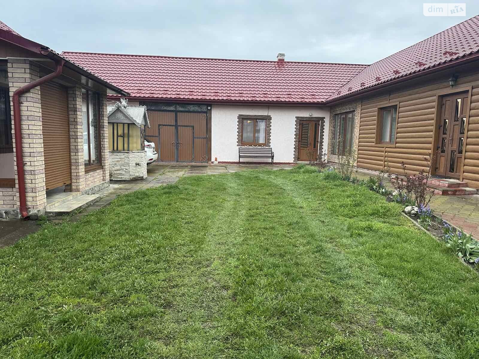одноповерховий будинок з гаражем, 120.5 кв. м, цегла. Продаж у Вашківцях фото 1 одноповерховий будинок з гаражем, 120.5 кв. м, цегла. Продаж у Вашківцях фото 1