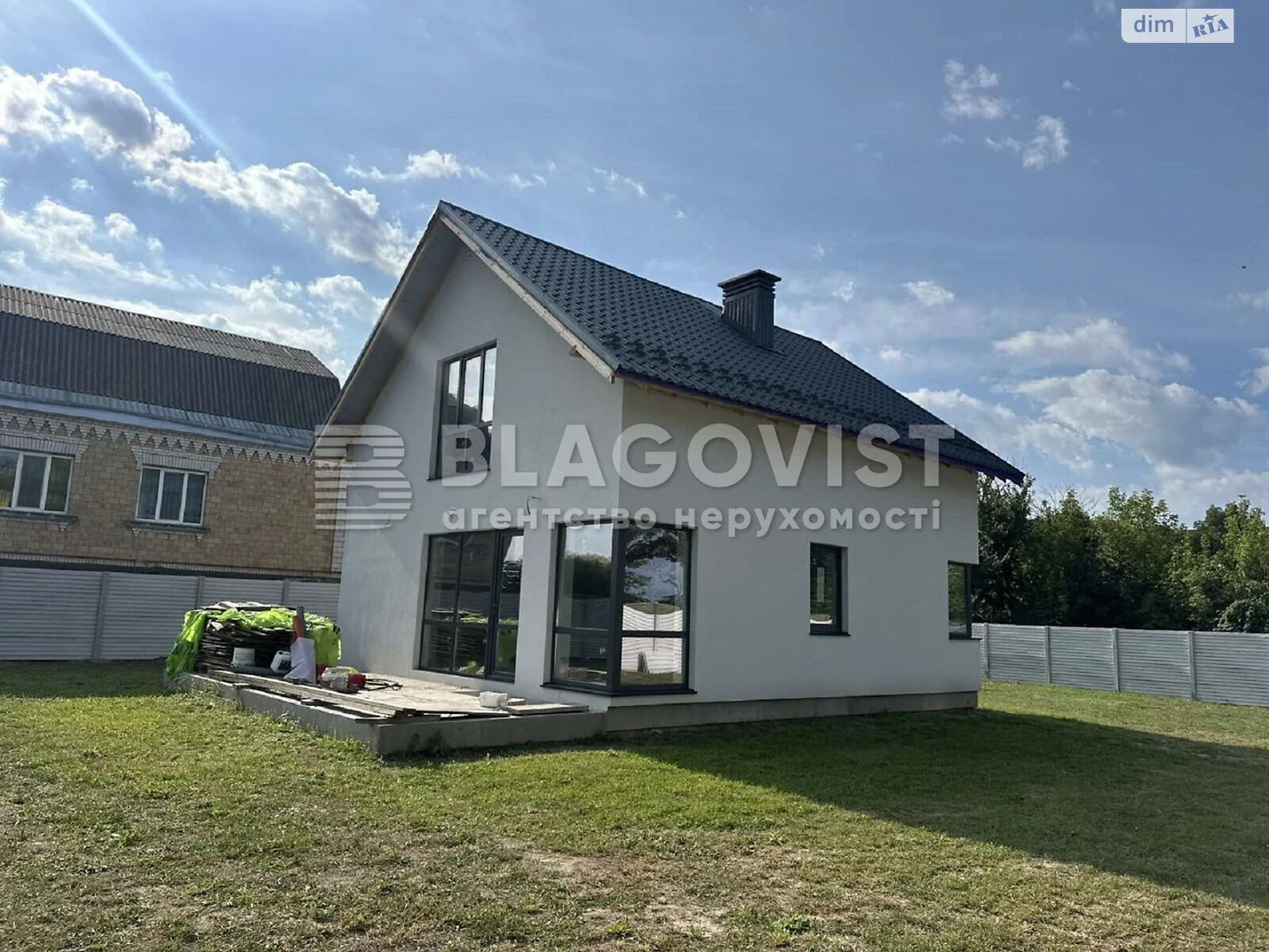 двухэтажный дом с гаражом, 111.8 кв. м, кирпич. Продажа в Василькове фото 1 двухэтажный дом с гаражом, 111.8 кв. м, кирпич. Продажа в Василькове фото 1